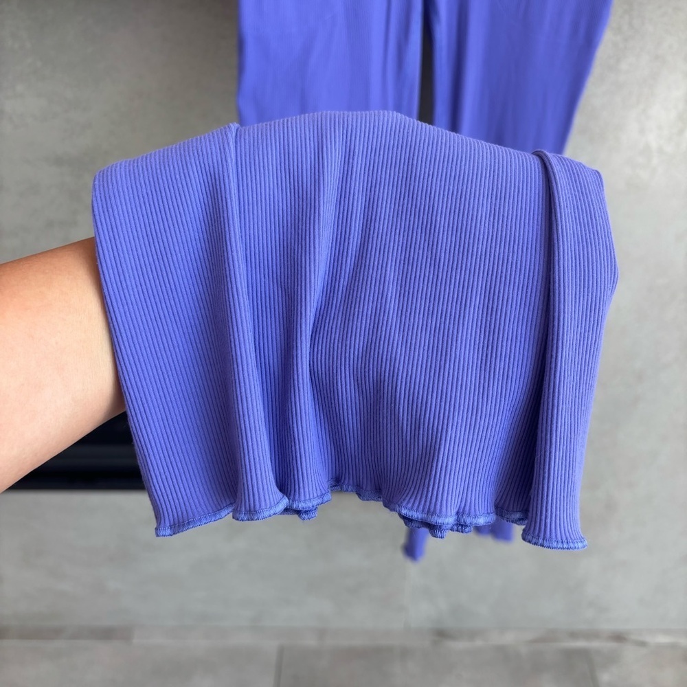 Outdoor Voices Ribbed Flare Leggings, Size S - Picture 8 of 12